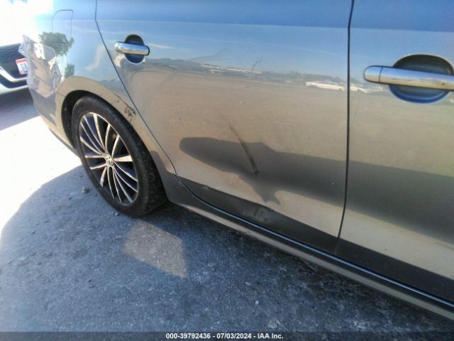 3VWD17AJ8GM272119 Volkswagen Jetta 1.8t Sport