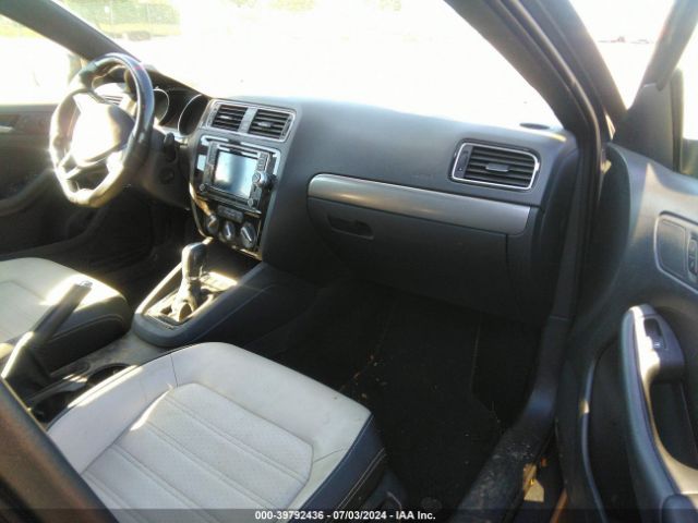 3VWD17AJ8GM272119 Volkswagen Jetta 1.8t Sport