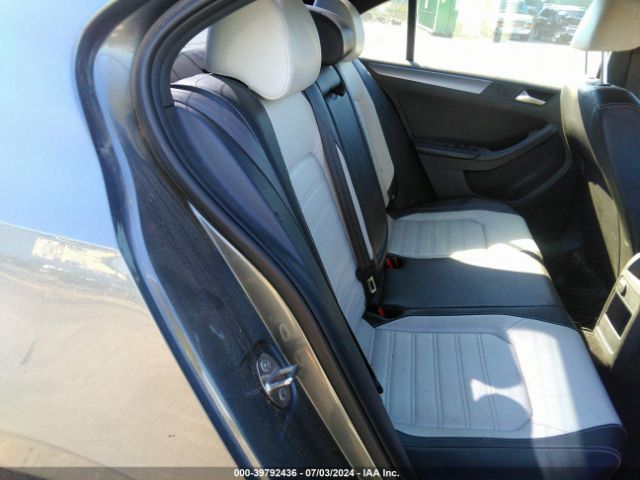 3VWD17AJ8GM272119 Volkswagen Jetta 1.8t Sport