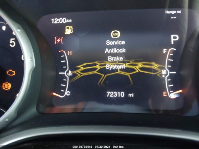 3C4NJCBB1KT856240 Jeep Compass Latitude Fwd
