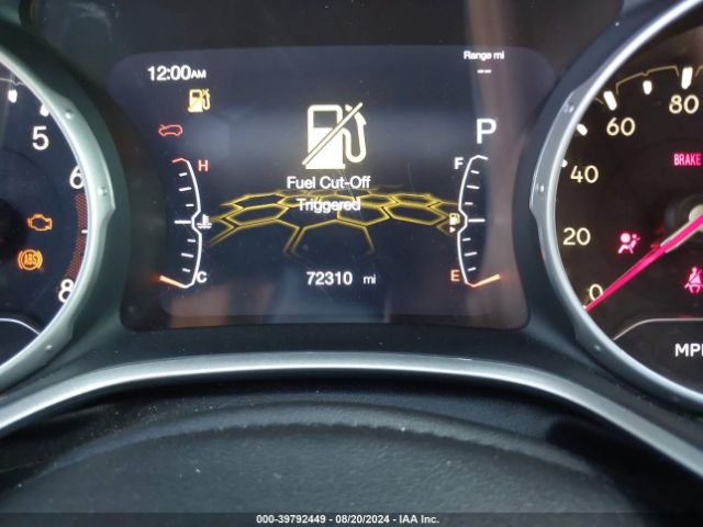 3C4NJCBB1KT856240 Jeep Compass Latitude Fwd