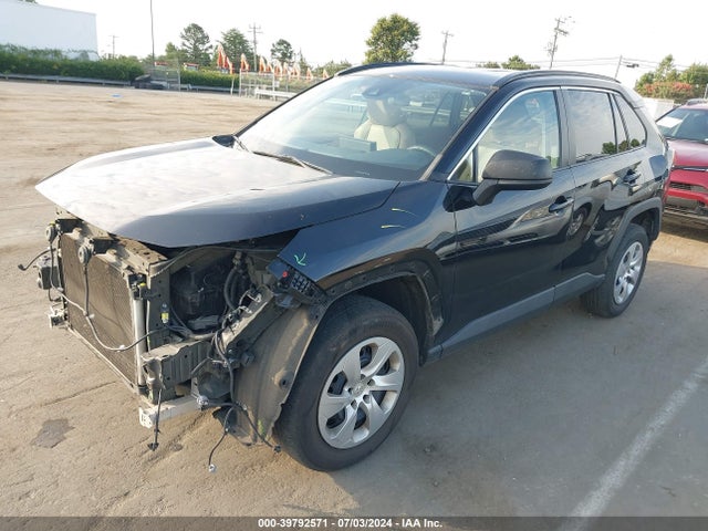 Toyota RAV4 LE 2021 2T3H1RFV7MC116192 Image 2