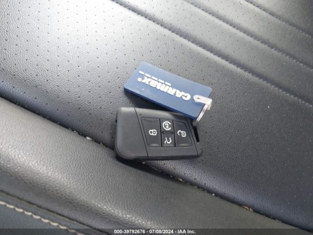 3VVCB7AX0NM018886 Volkswagen Tiguan 2.0t Se R-line Black