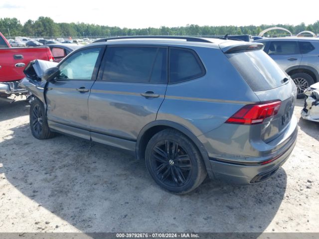 3VVCB7AX0NM018886 Volkswagen Tiguan 2.0t Se R-line Black