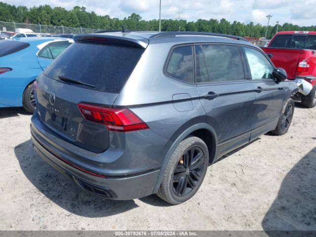3VVCB7AX0NM018886 Volkswagen Tiguan 2.0t Se R-line Black