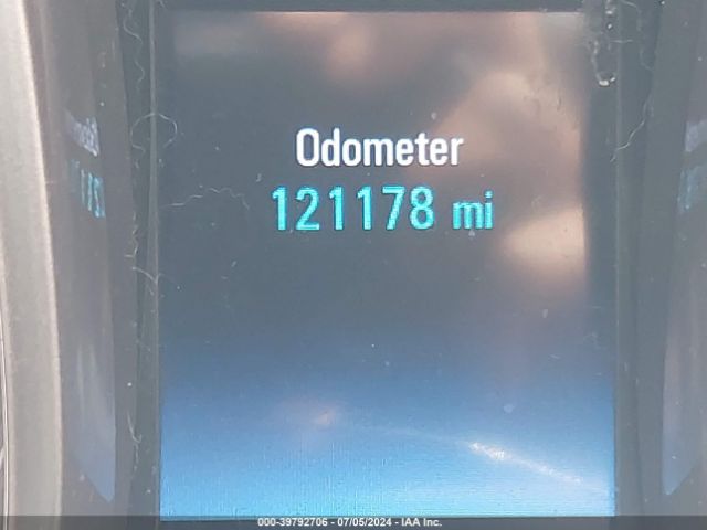 1G11D5SL5FF104866 Chevrolet MALIBU 2LT