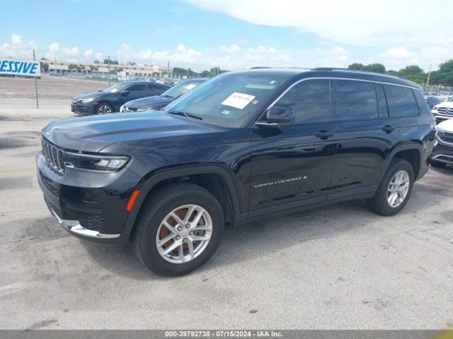 1C4RJJAG2N8618631 Jeep Grand Cherokee L Laredo 4x2