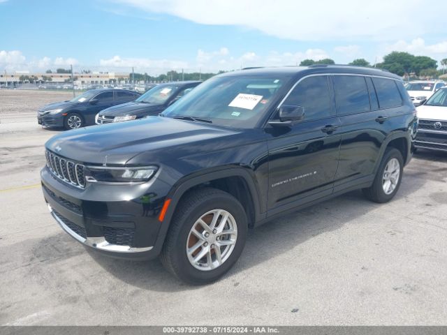 1C4RJJAG2N8618631 Jeep Grand Cherokee L Laredo 4x2