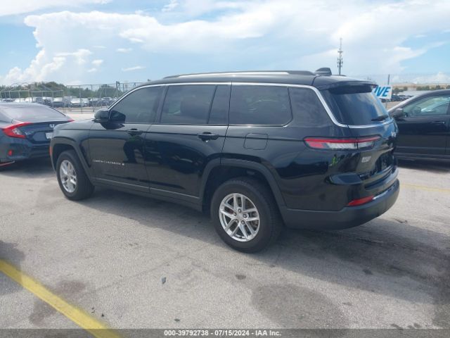 1C4RJJAG2N8618631 Jeep Grand Cherokee L Laredo 4x2