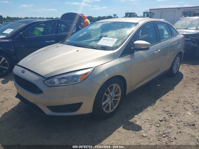 Ford FOCUS SE 2017 1FADP3F25HL336766 Image 2