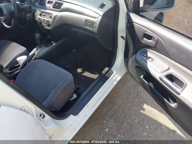 2004 MITSUBISHI LANCER SPORTBACK JA3AD29F14U049054 Photo 4