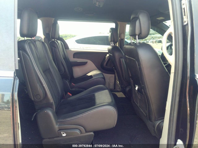 2C4RDGCG7JR346552 Dodge Grand Caravan Sxt