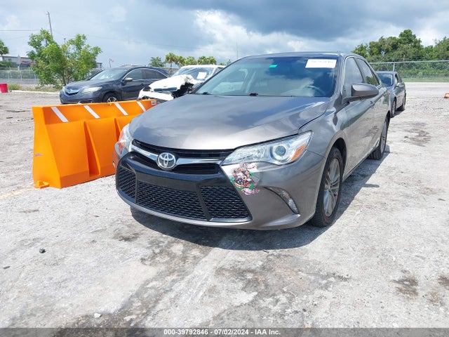Toyota CAMRY SE 2017 4T1BF1FK8HU443745 Image 2