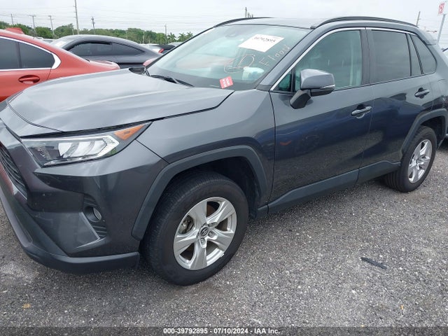 Toyota Rav4 Xle 2021 2T3W1RFV8MC103426 Image 2