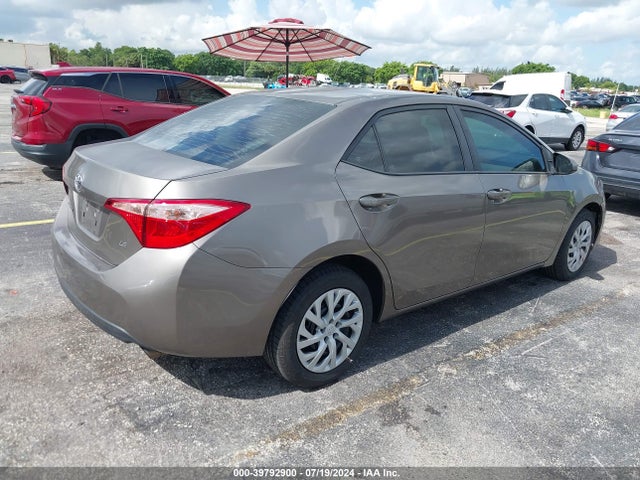 Toyota COROLLA LE 2019 5YFBURHE7KP857278 Image 4
