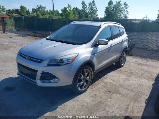 1FMCU9J94GUA09043 Ford Escape Titanium