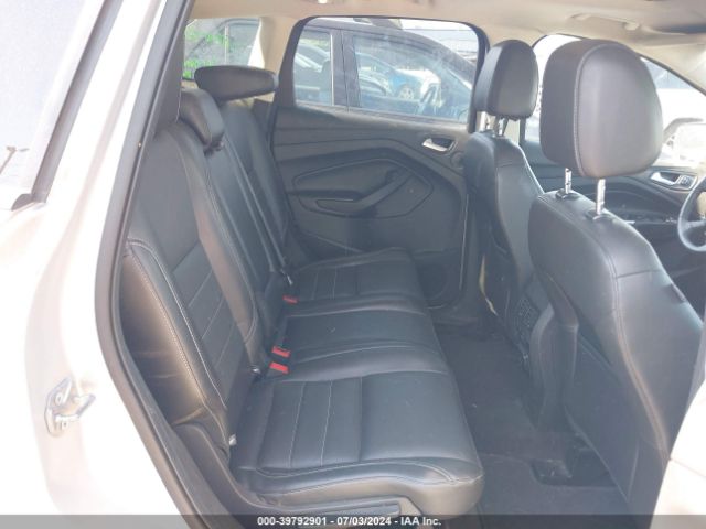 1FMCU9J94GUA09043 Ford Escape Titanium