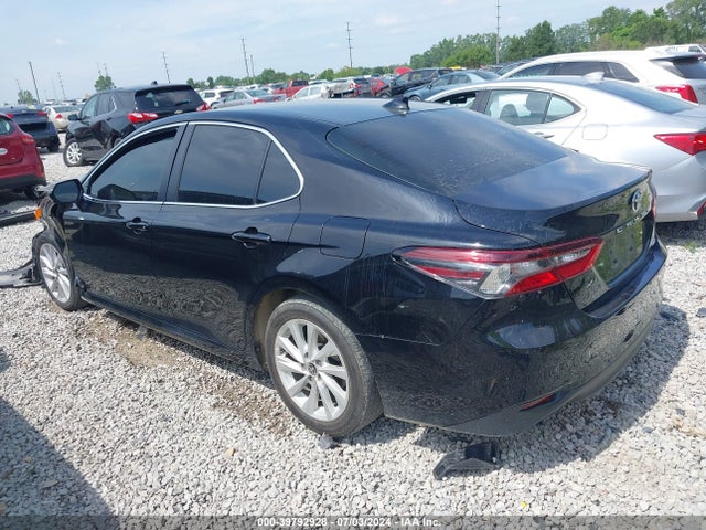 Toyota CAMRY LE 2022 4T1C11AK4NU695515 Image 3