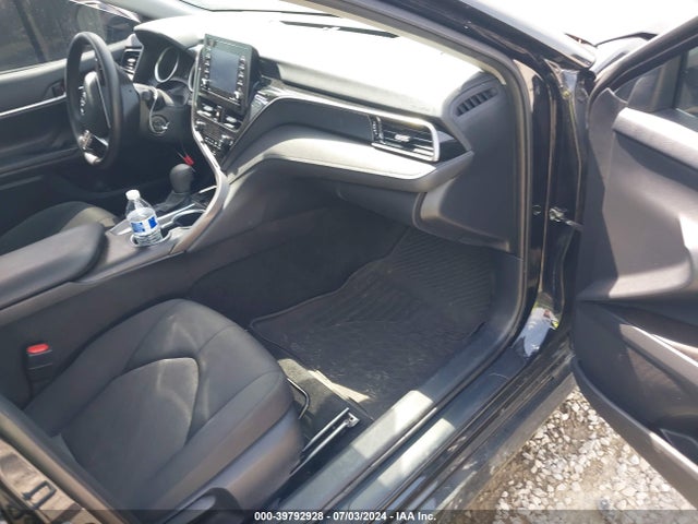 Toyota CAMRY LE 2022 4T1C11AK4NU695515 Image 5