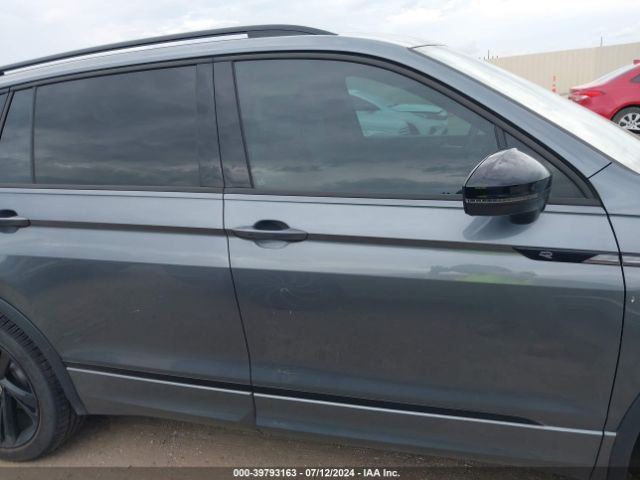 3VVCB7AX0PM025601 Volkswagen Tiguan 2.0t Se R-line Black