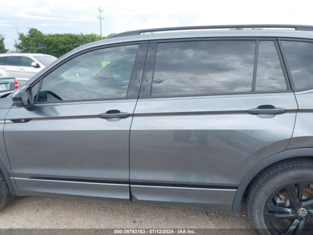 3VVCB7AX0PM025601 Volkswagen Tiguan 2.0t Se R-line Black