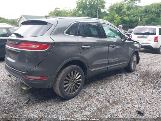 5LMCJ1D99KUL29373 Lincoln Mkc Standard