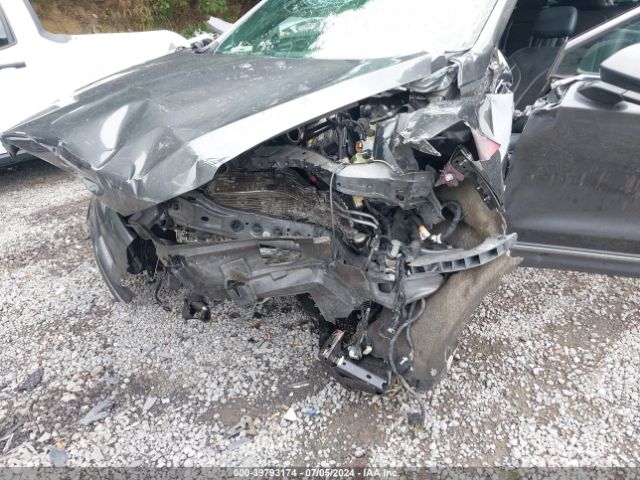 5LMCJ1D99KUL29373 Lincoln Mkc Standard