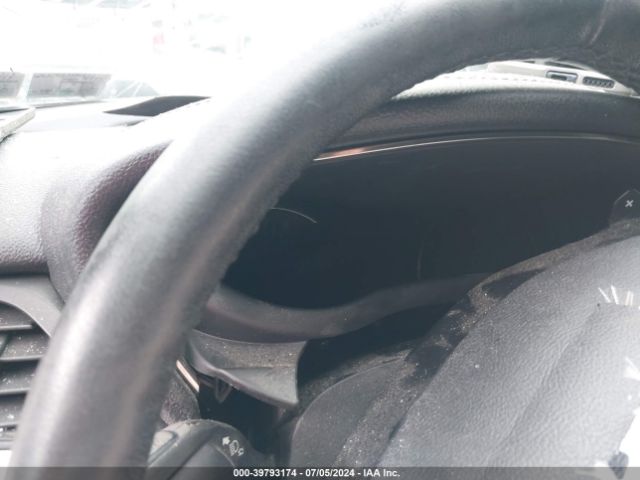 5LMCJ1D99KUL29373 Lincoln Mkc Standard