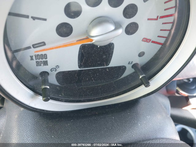 2009 MINI COOPER S CLUBMAN WMWMM33519TP74085 Photo 6