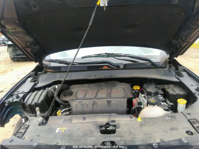 3C4NJDBB9JT418795 Jeep Compass Latitude 4x4