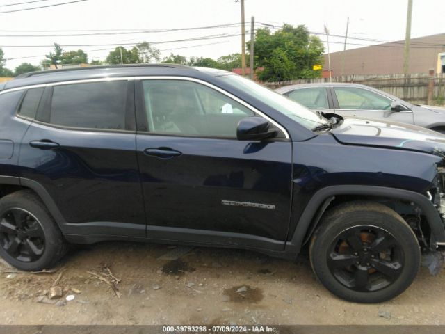 3C4NJDBB9JT418795 Jeep Compass Latitude 4x4