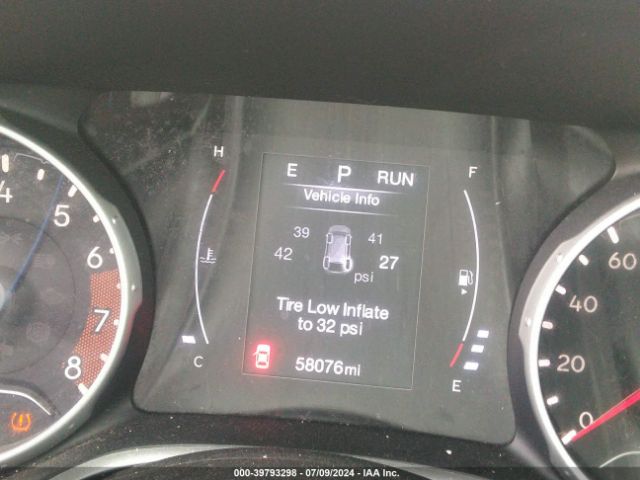 3C4NJDBB9JT418795 Jeep Compass Latitude 4x4