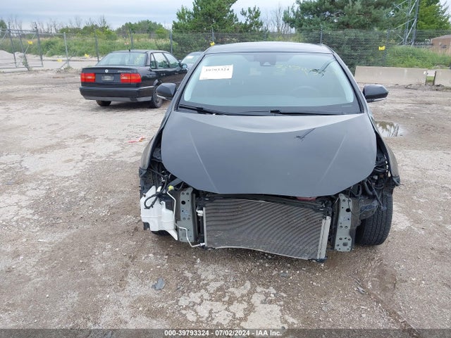 Toyota Prius Three 2018 JTDKARFU5J3552484 Image 13
