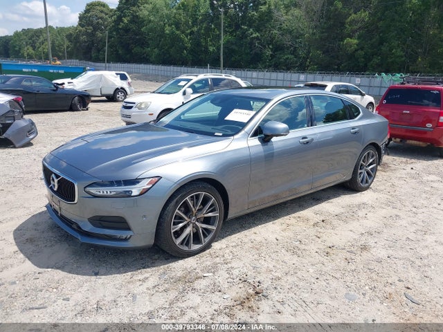 Volvo S90 T5 Momentum 2018 LVY982MK3JP028738 Image 2