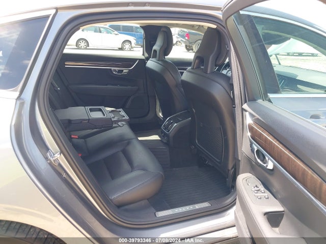 Volvo S90 T5 Momentum 2018 LVY982MK3JP028738 Image 8