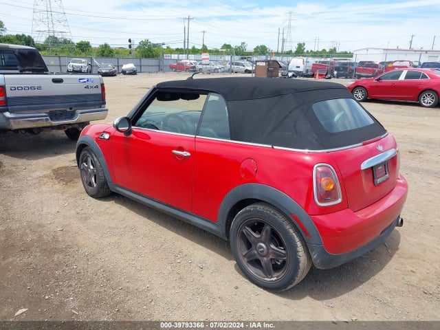 2010 MINI COOPER WMWMR3C57ATU97979 Photo 2