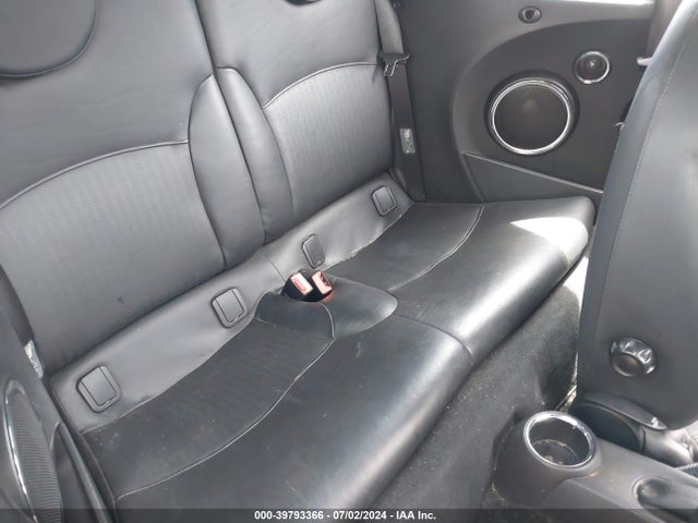 2010 MINI COOPER WMWMR3C57ATU97979 Photo 7