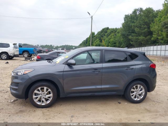 KM8J23A48KU932875 Hyundai TUCSON SE