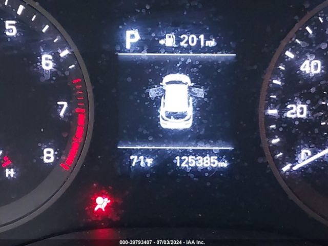 KM8J23A48KU932875 Hyundai TUCSON SE