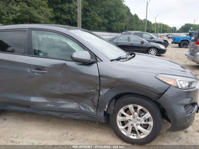 KM8J23A48KU932875 Hyundai TUCSON SE