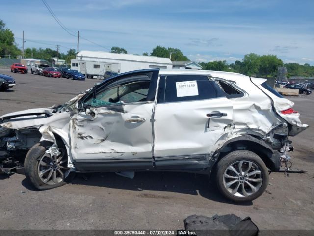 5LMCJ2D91HUL51561 Lincoln MKC SELECT
