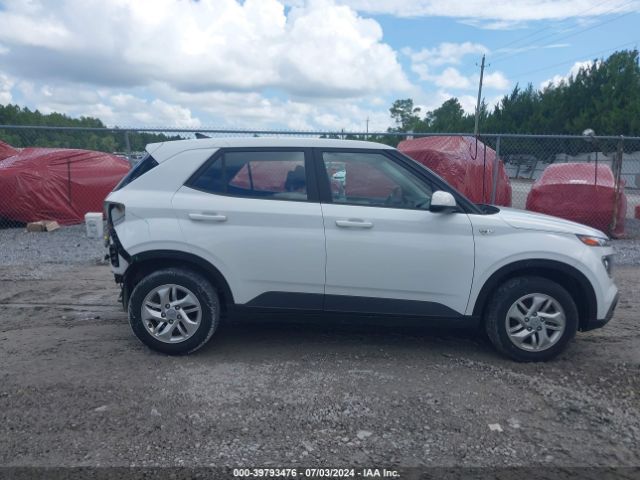 KMHRB8A32MU120725 Hyundai Venue Se