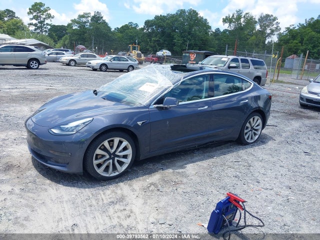 Tesla Model 3 Long Range Dual Motor All-wheel Drive 2020 5YJ3E1EB7LF795407 Image 2