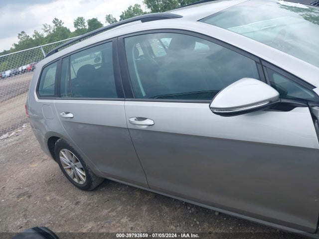 3VWC17AU3GM502932 Volkswagen Golf Sportwagen Tsi S 4-door