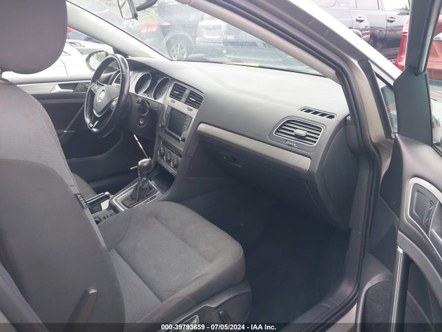 3VWC17AU3GM502932 Volkswagen Golf Sportwagen Tsi S 4-door