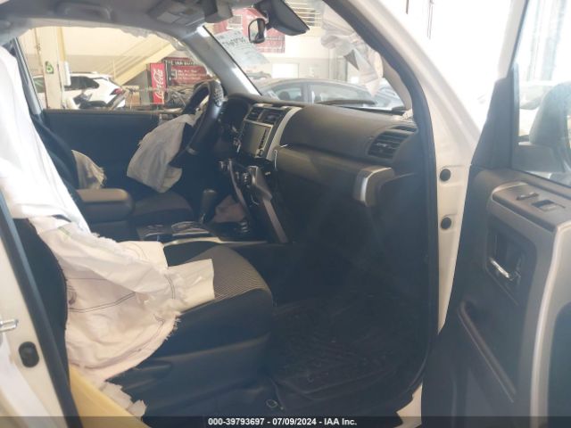 JTEMU5JR5M5959303 Toyota 4RUNNER SR5