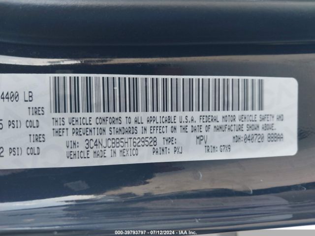 3C4NJCBB5HT629528 Jeep New Compass Latitude Fwd