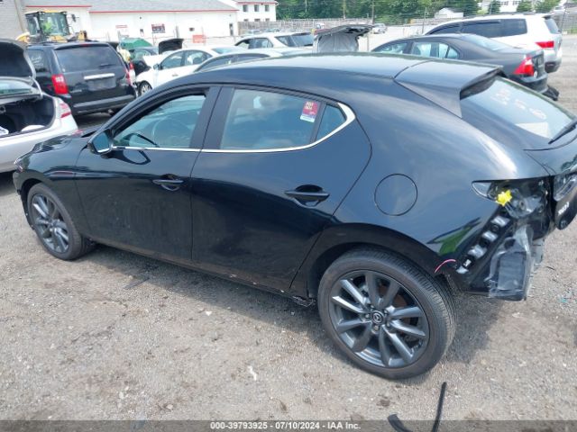 JM1BPAKM1P1617082 Mazda Mazda3 2.5 S Select