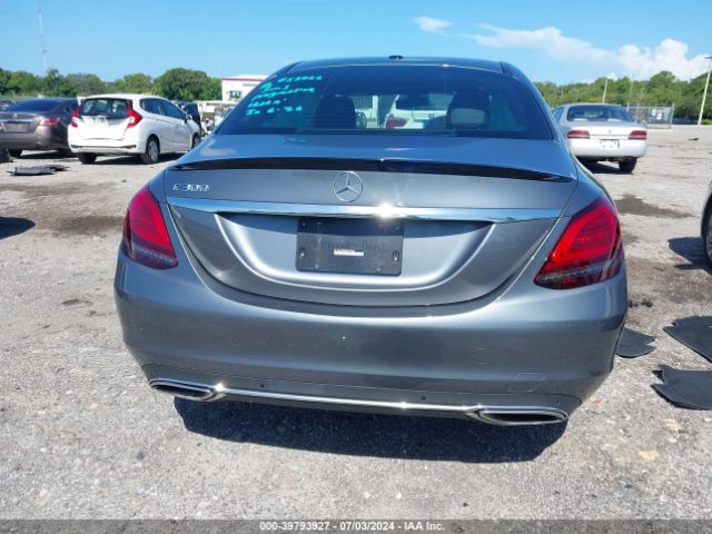W1KWF8DB8MR649880 Mercedes-Benz C 300 Sedan