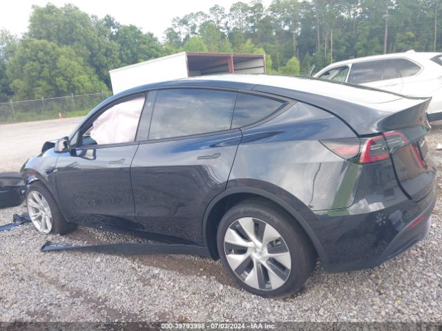 7SAYGDED0RF096263 Tesla Model Y Long Range/rwd